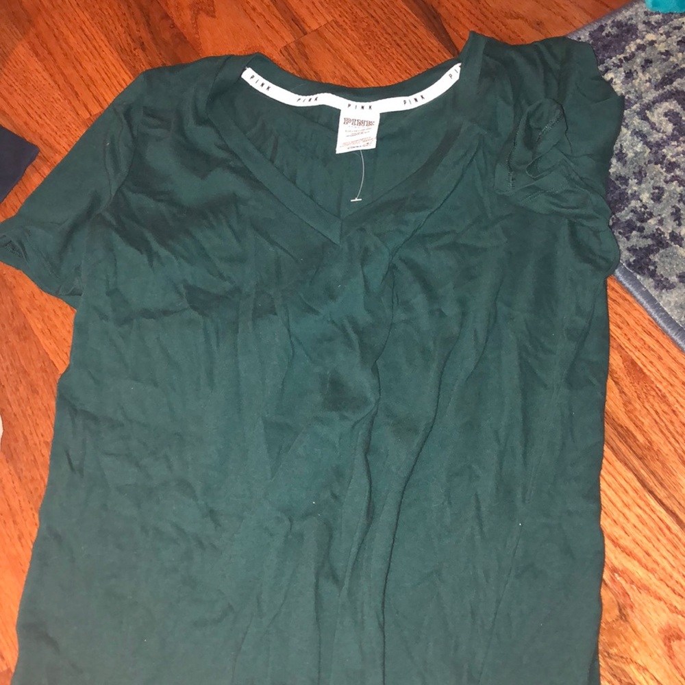 scoop green PINK tee